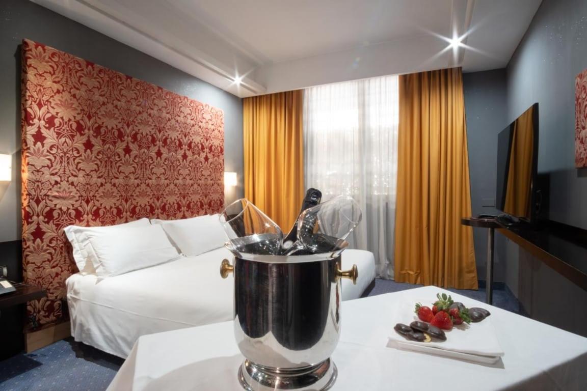 Hotel Imperatori Rome Exterior photo