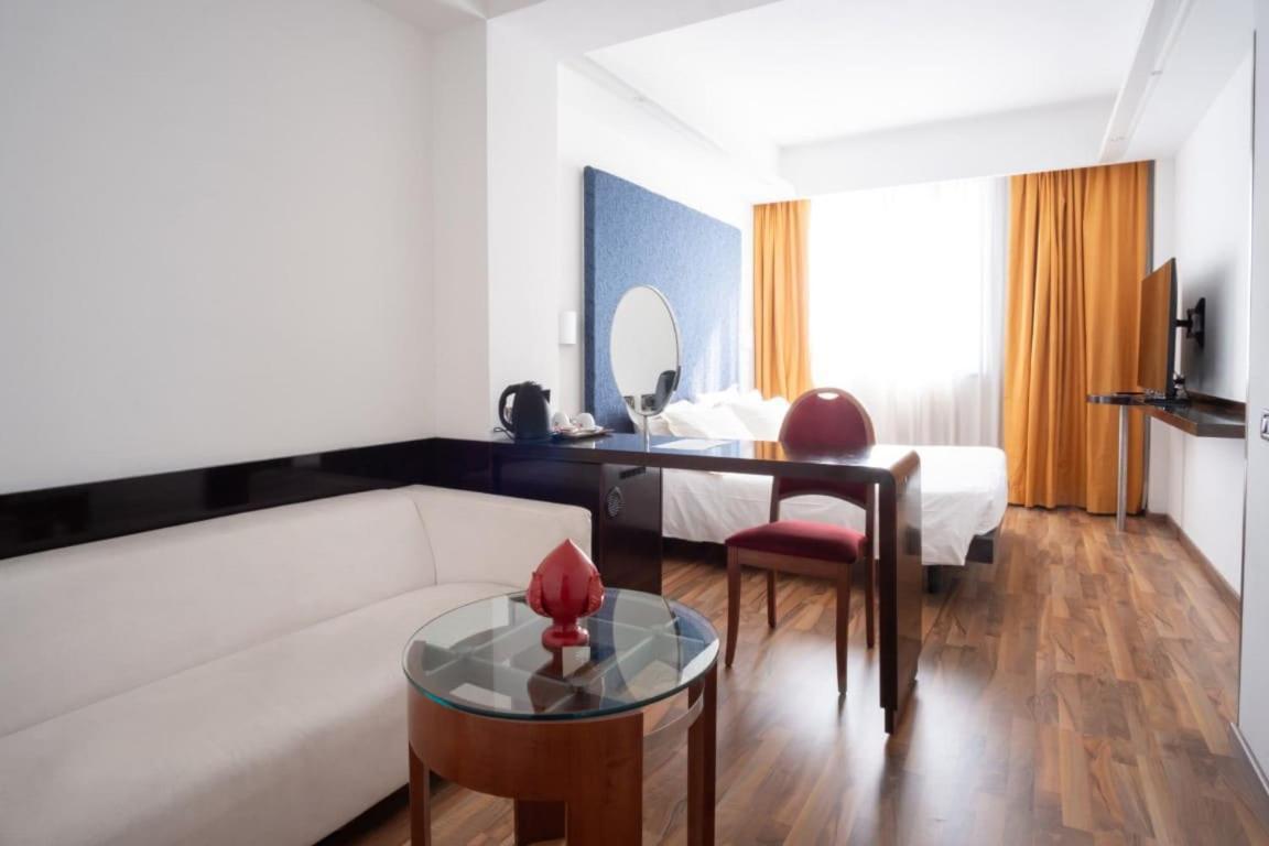 Hotel Imperatori Rome Exterior photo